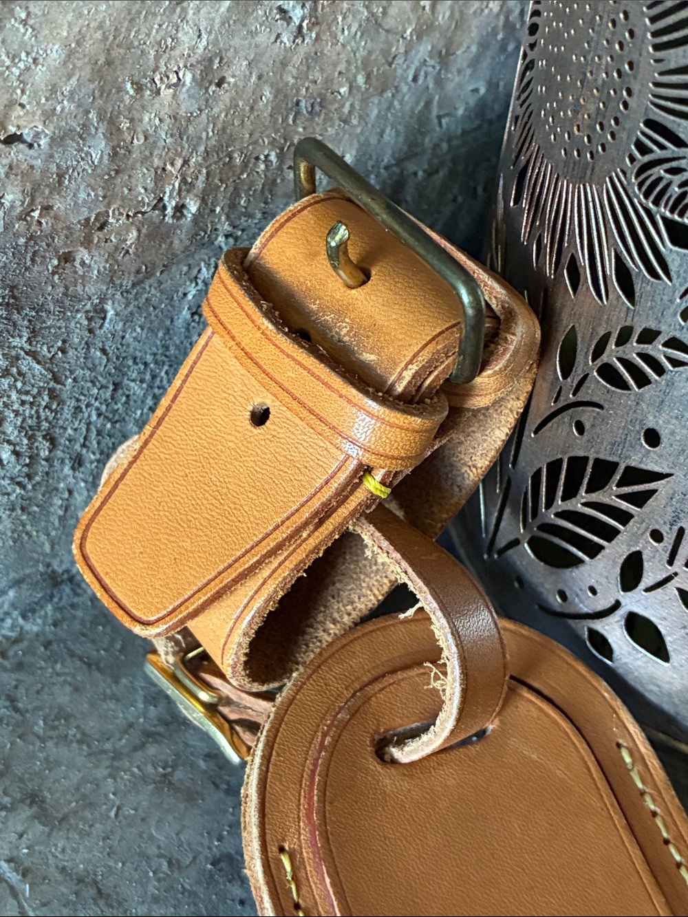 Vintage Louis Vuitton Vachetta Leather Luggage Tag & Poignet Handle Keeper Set - Picture 14 of 17